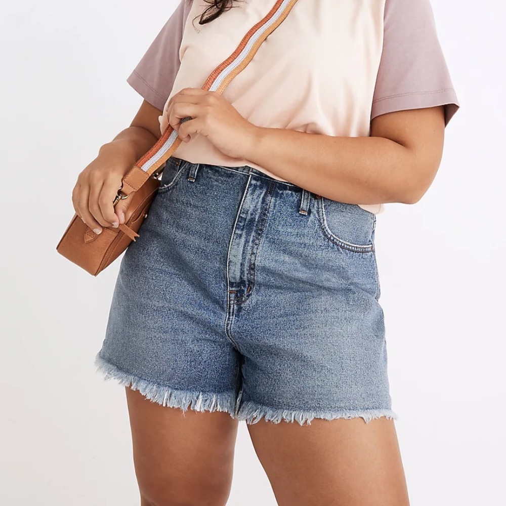 Madewell The Momjean Jean Short Size 28
